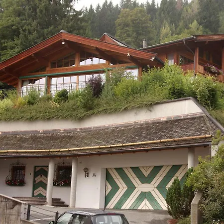 شاليه Chalet Hahnen Ferienwohnung كيرشبرغ ان تيرول